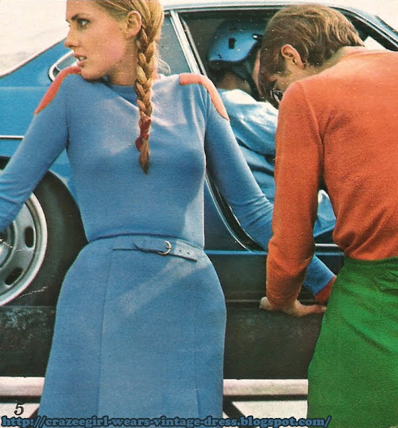 1966 60s 1960 race car skirt n shetland bleu porcelaine . BOB ART . avec un maillot de hockeyeur . DOROTHEE BIS