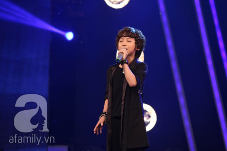 Bat ngo voi su lot xac cua cau be ngheo thi Vietnam Idol Kids - Anh 12