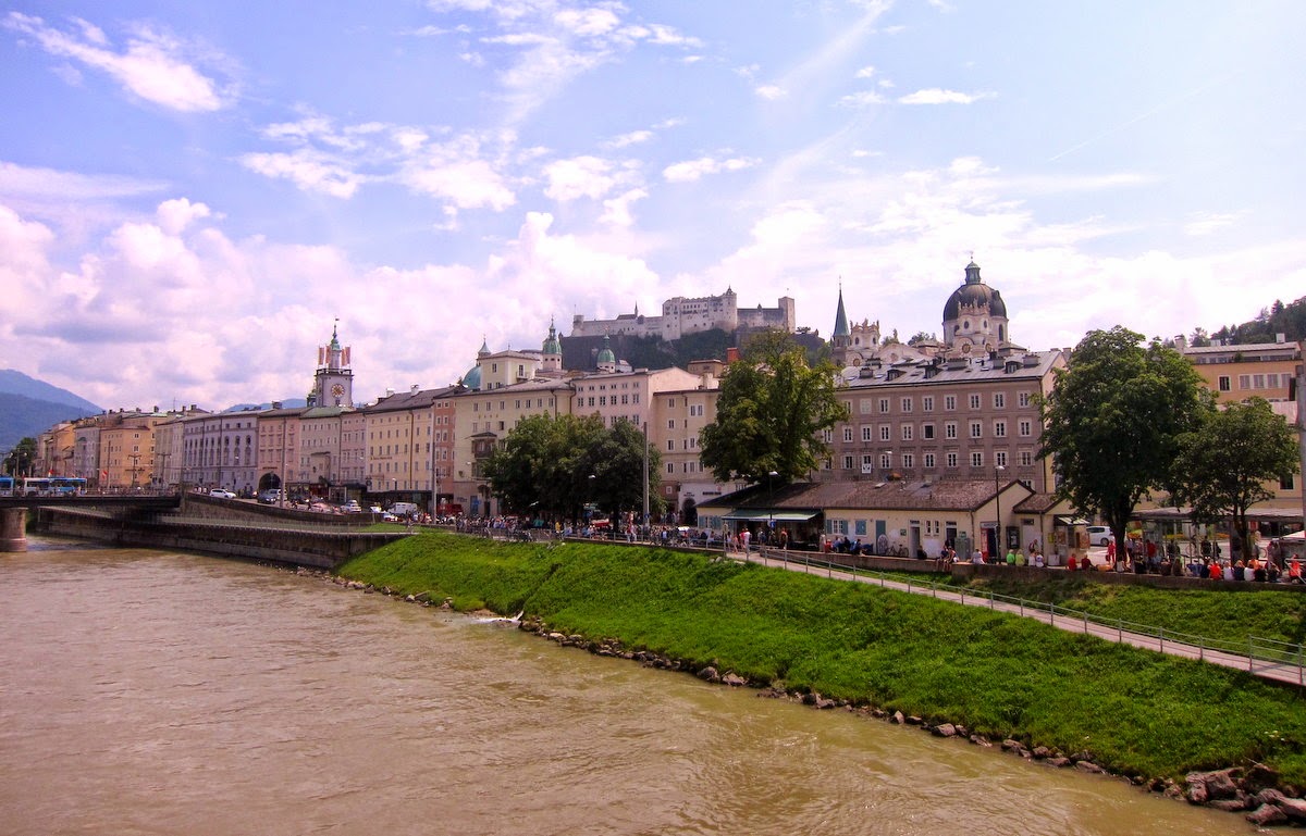 Travelholic: 2 Must Do Activities in Salzburg Old Town, Austria.