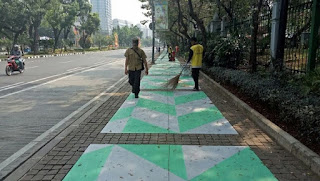 Berita Terhangat Polisi Pertanyakan Maksud Separator Warna-Warni Berita Terhangat Polisi Pertanyakan Maksud Separator Warna-Warni