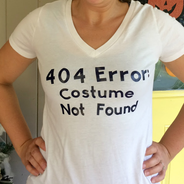 Need a super easy costume for Halloween? Make this easy geeky t-shirt using your Cricut and vinyl!