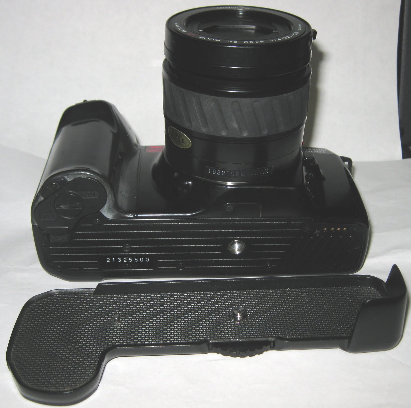 The Chens: The User's Review: Minolta Maxxum 7000i SLR Camera with
