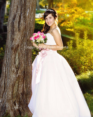 Quinceanera photography in Houston by Juan Huerta. Copyright © Juan Huerta. All Rights Reserved