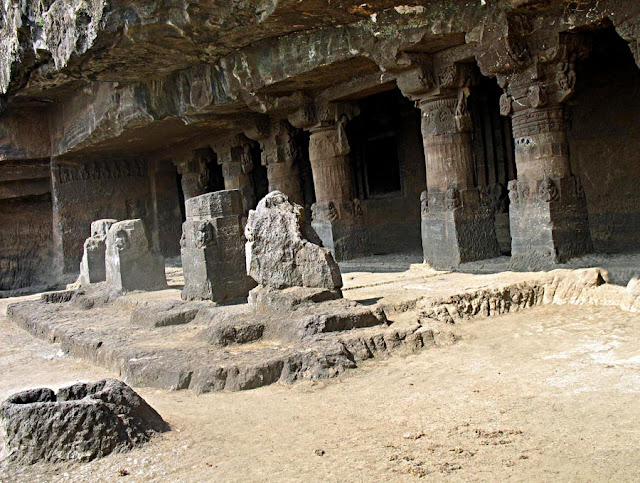 exterior of Aurangabad Caves