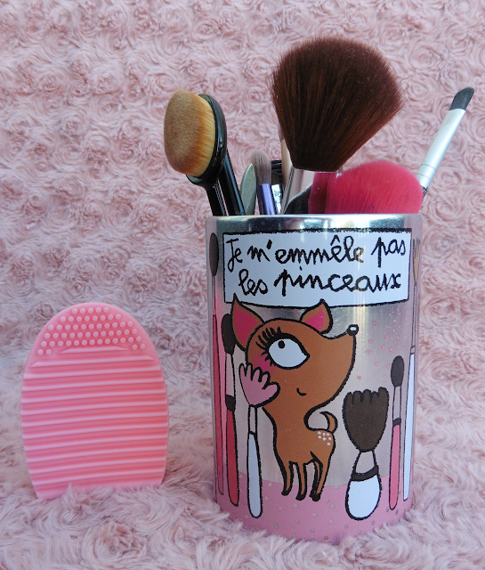 Le Brush Egg Née Jolie  Le Brush Egg Née Jolie