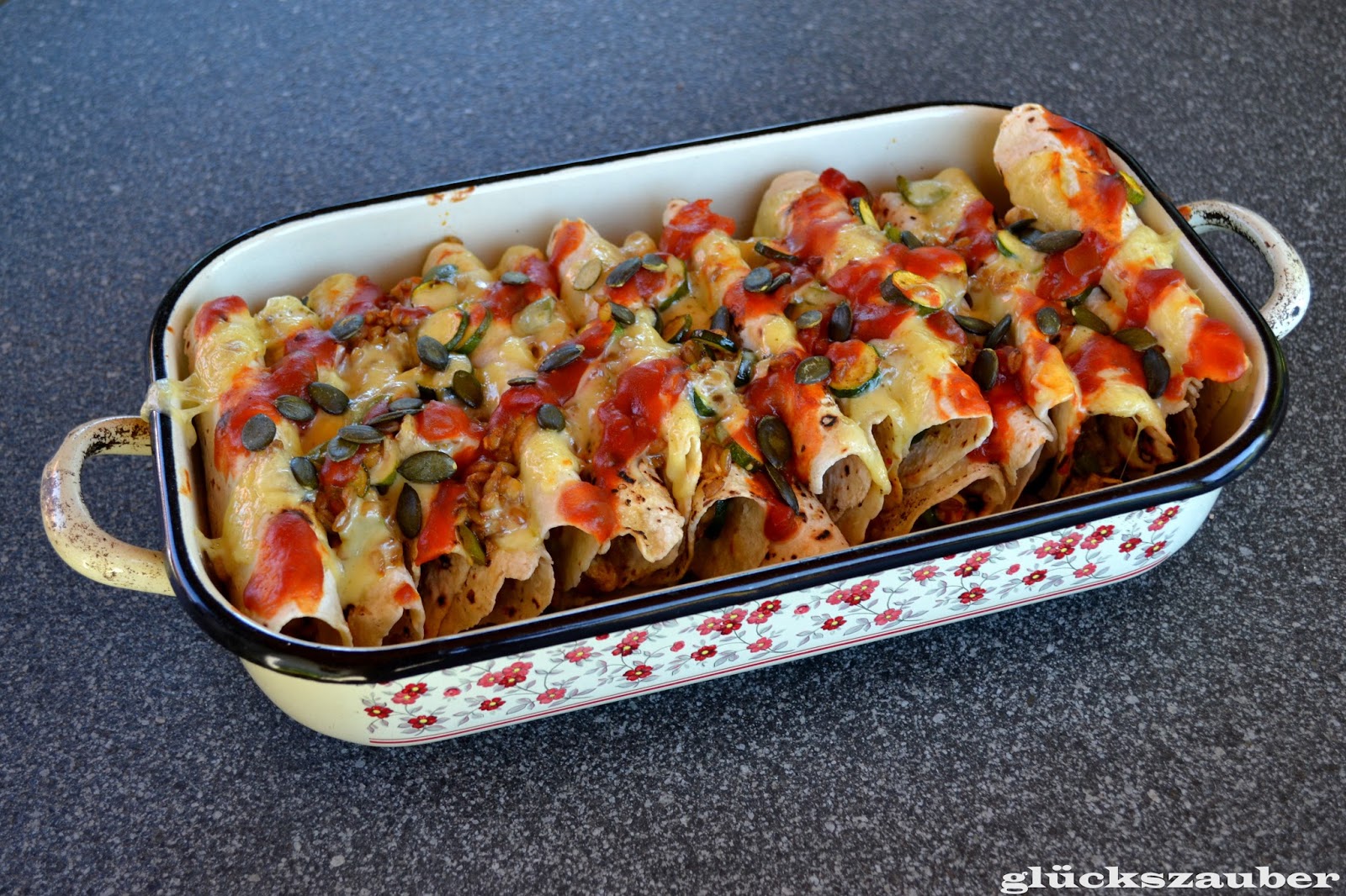 glückszauber : Enchiladas mit Grünkern-Gemüse-Füllung