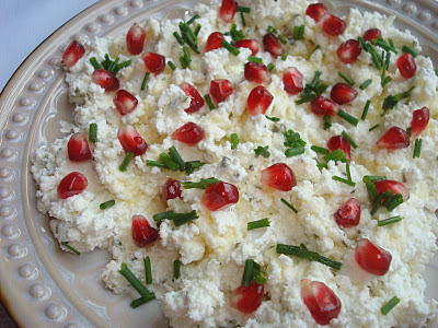 Crema de branza de capra cu rodie