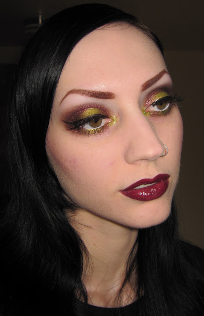 Glitter is my Crack: Film Noir Makeup look with Morgana Cryptoria