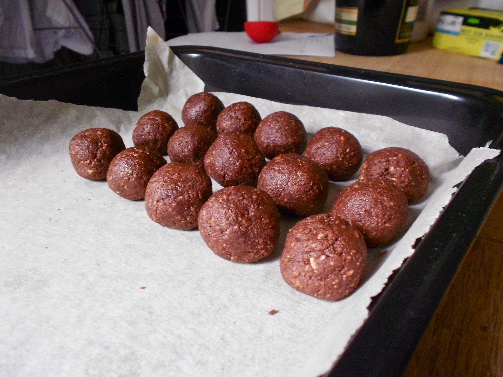 The Procrastobaker Rum, Baileys and Kahlua Truffles...boozy balls!