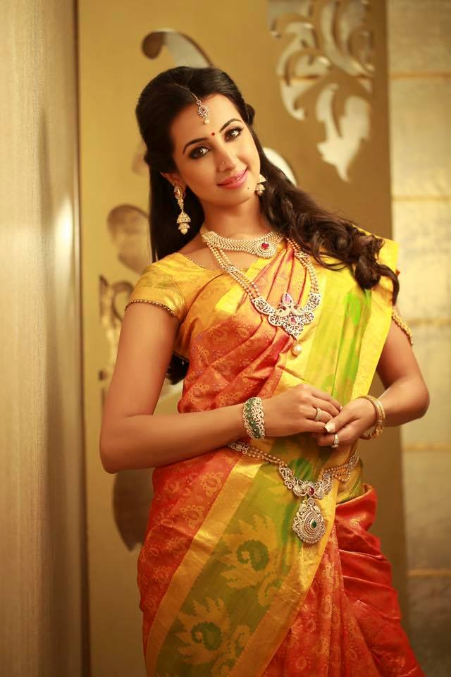 Sanjjanaa Traditional Saree Photos 2017 5 sanjjanaa traditional saree photos 2017%2B%25285%2529