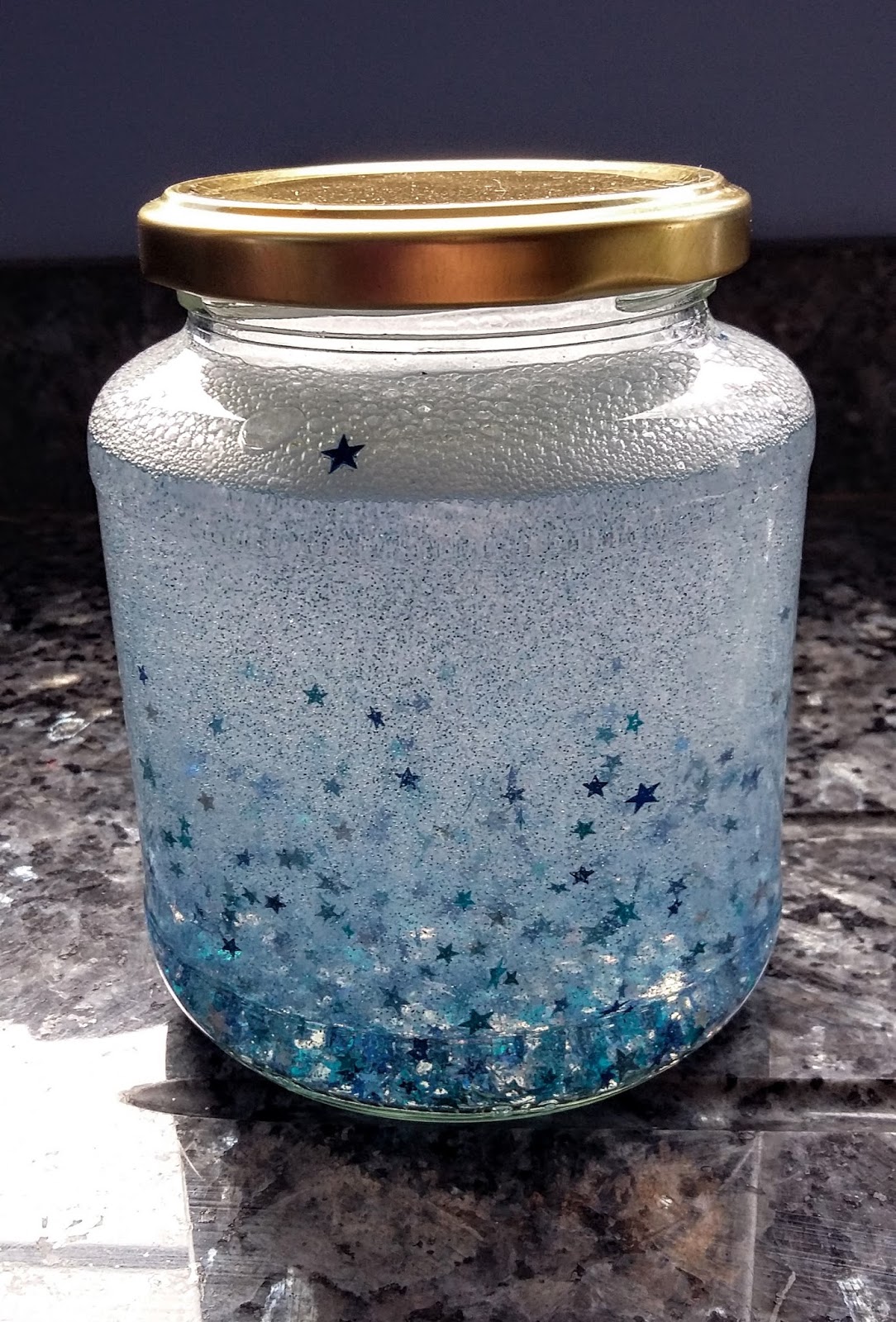 Creative Living Making a calm jar not only for children!