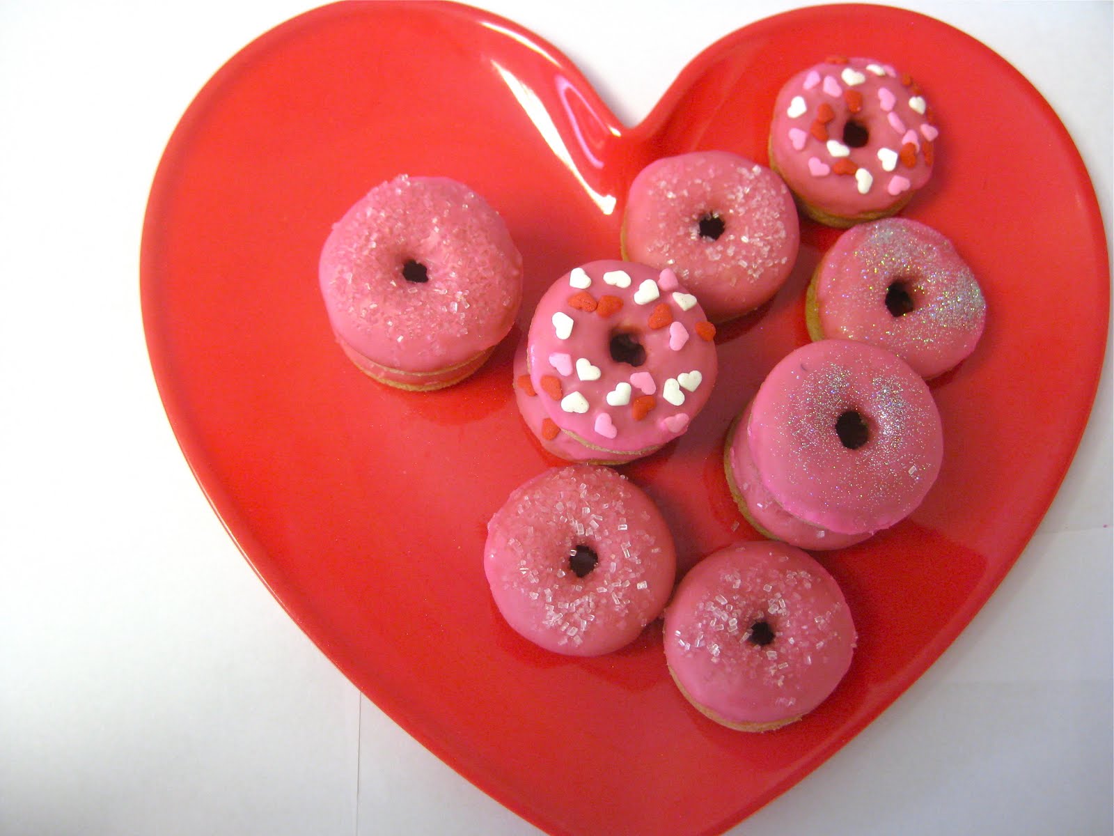 Pixie Crust: Strawberry Mini-Baked Donuts