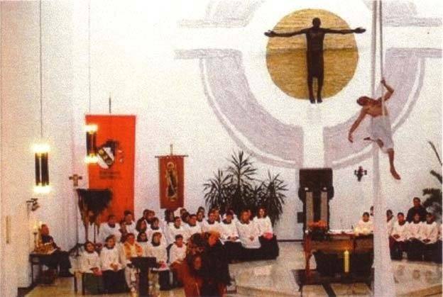 Nueva  Misa inválida promulgada por Pablo VI el 3 de abril de 1969.