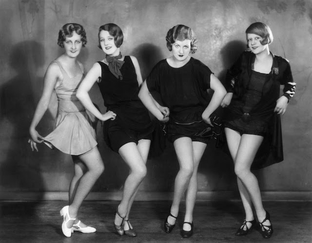 Style in the Jazz Age: 20 Vintage Photos Show Beautiful Women&#039;s