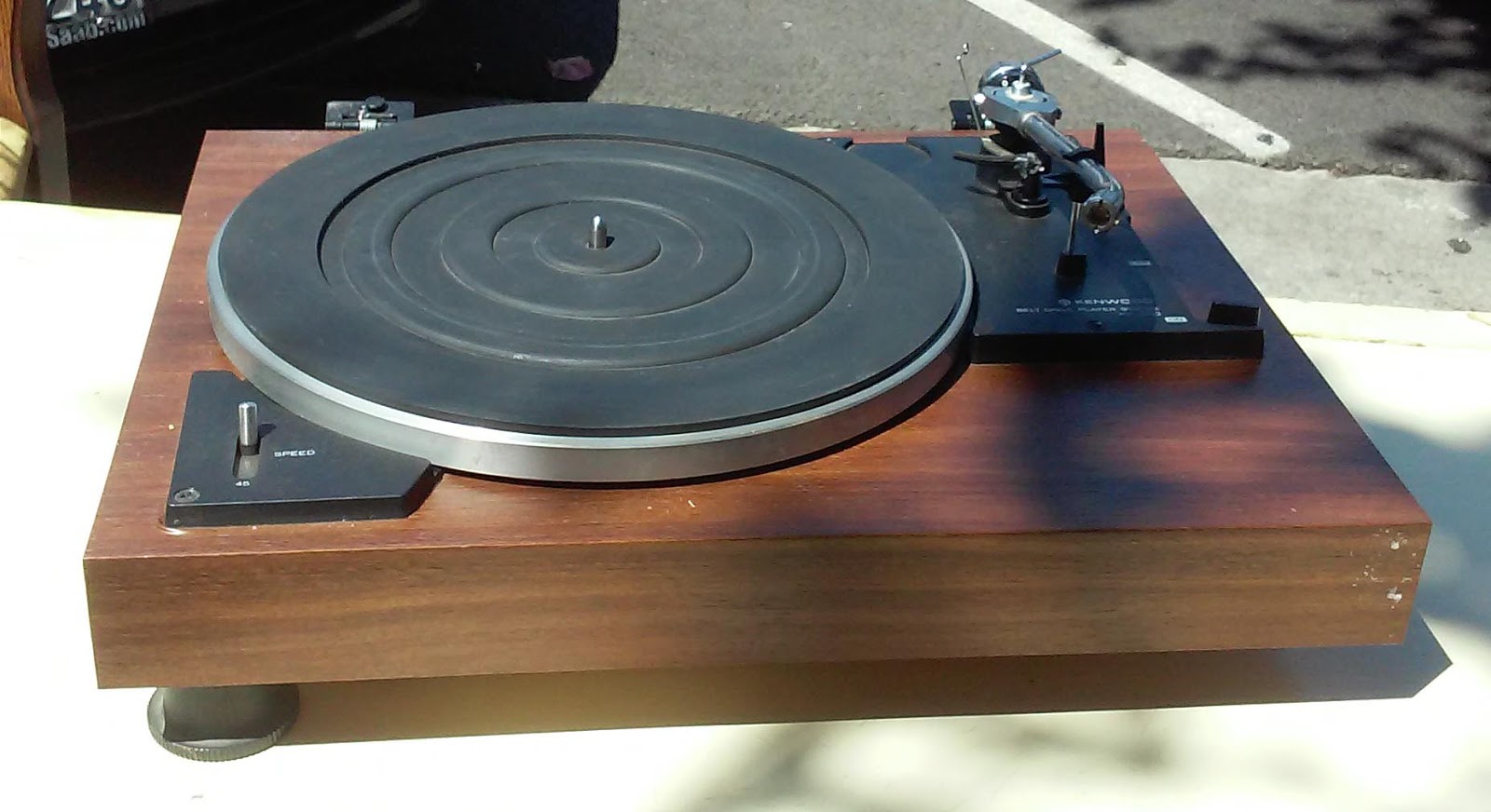 UHURU FURNITURE & COLLECTIBLES SOLD Kenwood Turntable 5 / as is