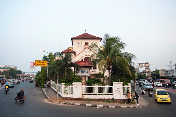 Gereja Koinonia Jatinegara 