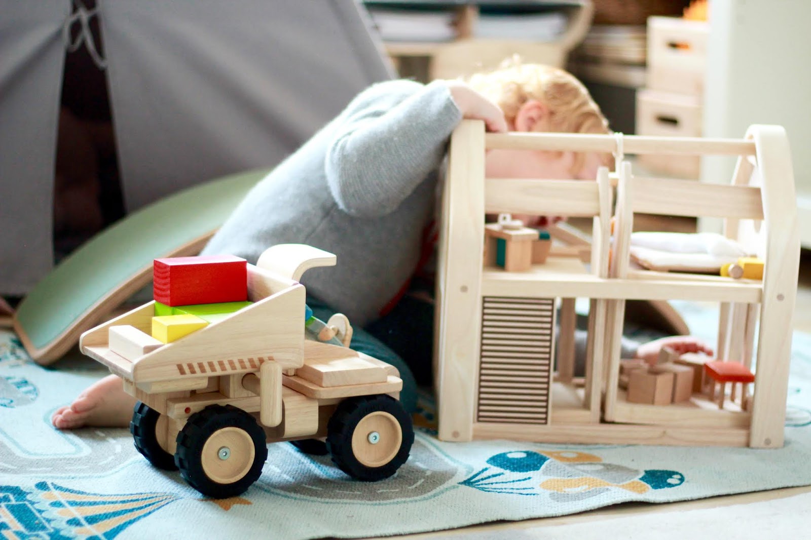 Saras Dekolust Dezember 2016