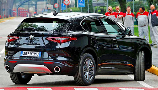 New Alfa Romeo Stelvio 2017 Review Auto Express