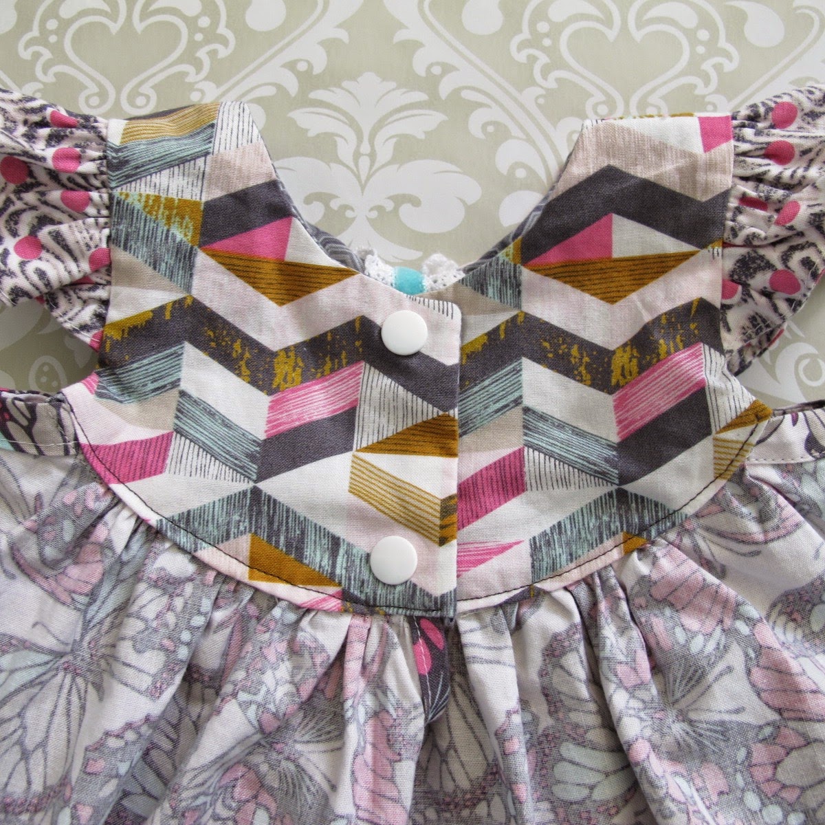 Tie Dye Diva Patterns: Tutorial Tuesday: Sewing a Continuous Lap Placket