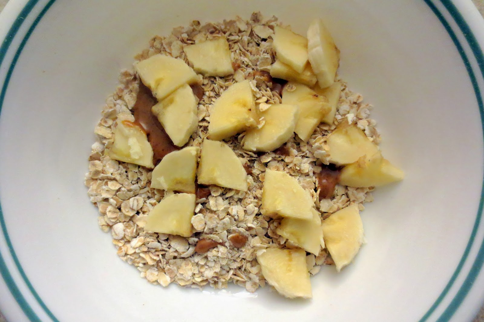 Style Generis Instant Banana Almond Butter Oatmeal Recipe