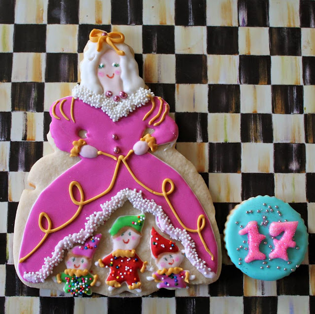 Mother ginger cookies ideas, BALLET, CHRISTMAS, nutcracker ballet cookies,Mother ginger cookie, cookie decorating blogs,easy cookie decorating ideas,Nutcracker cookies ideas, ballet cookies,