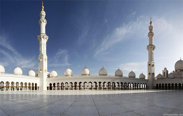 Masjid Agung Syeikh Zayed, Masjid Seluas 5 Lapangan Bola [ www.BlogApaAja.com ]