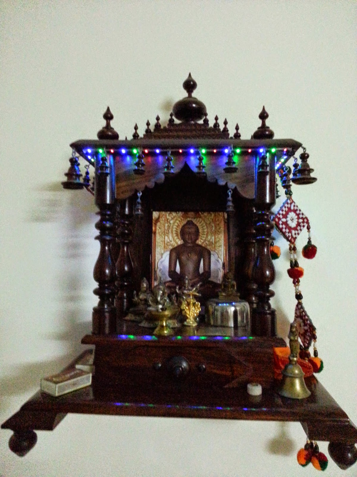 Amit Jain\' Blog: Decorate your home mandir with flickering LED ...