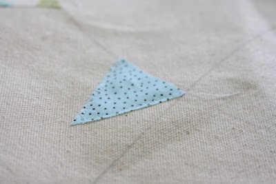 how to make a bunting pillow cover