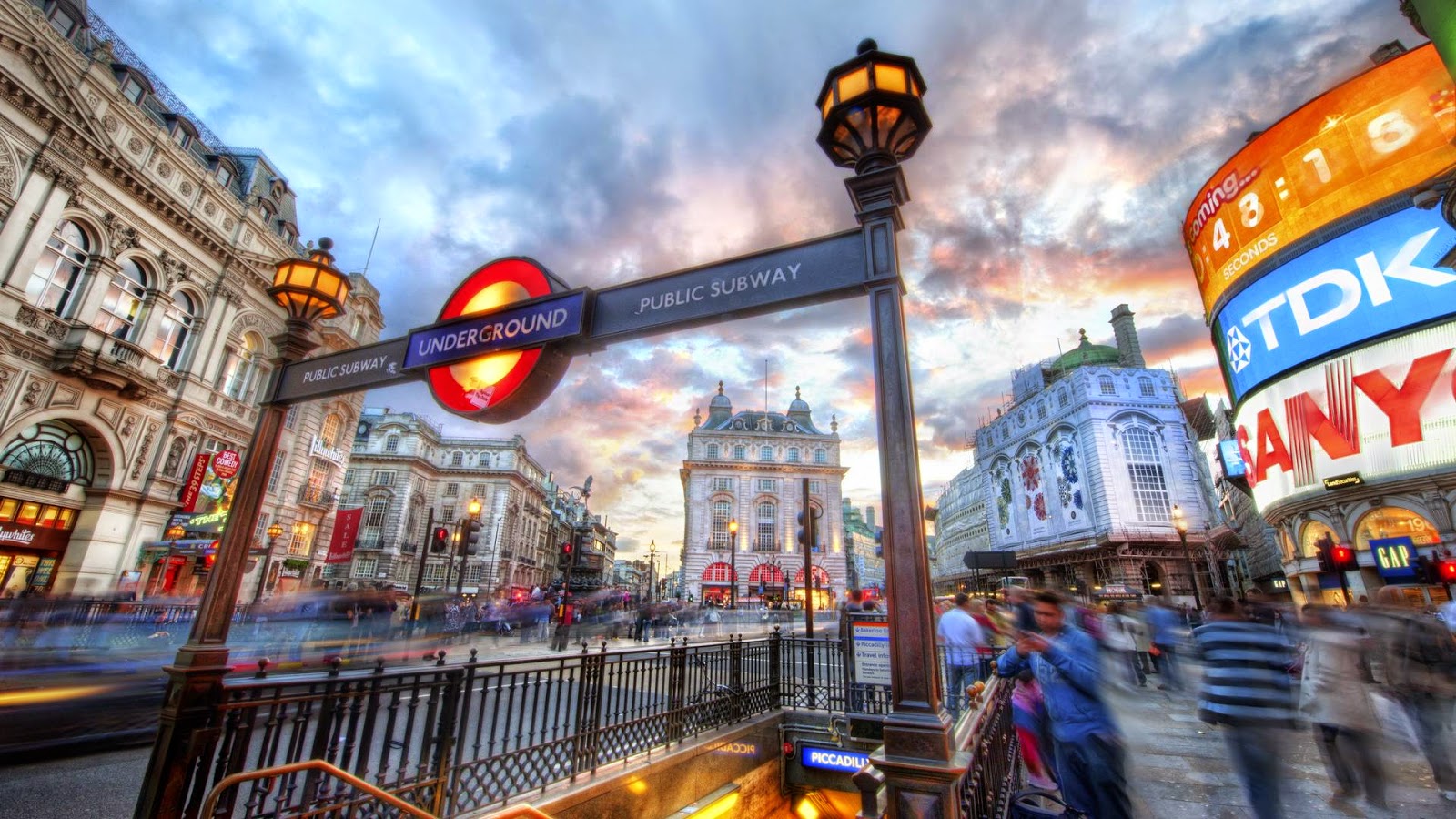 London cenotaph architect whitehall buildings architecture PINTA PARADE: En route to London…