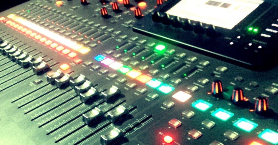 to ClassicMedia... What does a Mixer do?