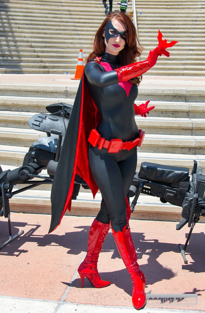 BatWoman Cosplay by Kendra James ~ Cosvijet World
