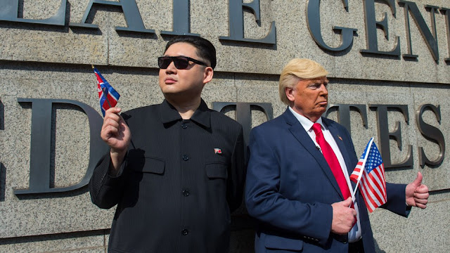 O presidente dos Estados Unidos, Donald Trump, na quarta-feira, elogiou o líder norte-coreano Kim Jong-un por tomar a decisão "sábia" de não disparar mísseis em direção ao território norte-americano de Guam.