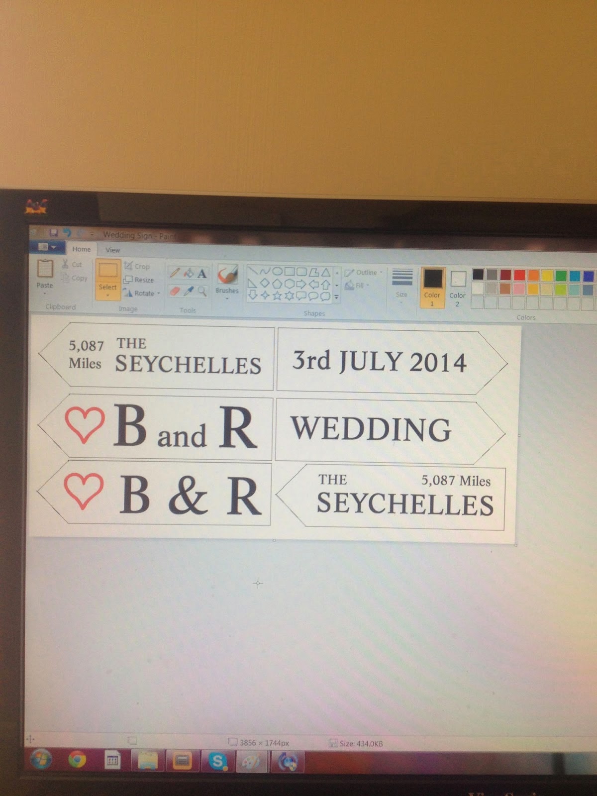 Wedding - DIY Sign Post - Roses and Rolltops