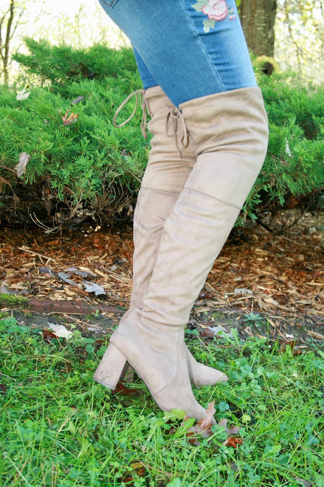 Amy s Creative Pursuits How To Wear Over The Knee Boots