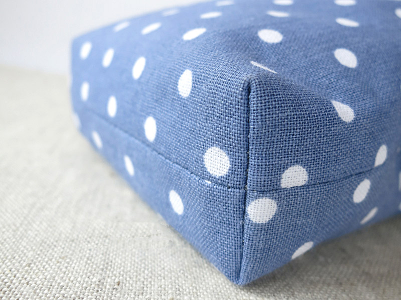 Sew cute mini purse with clasp. DIY Pattern & Tutorial.