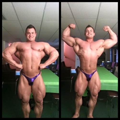 Dana Baker  nackt