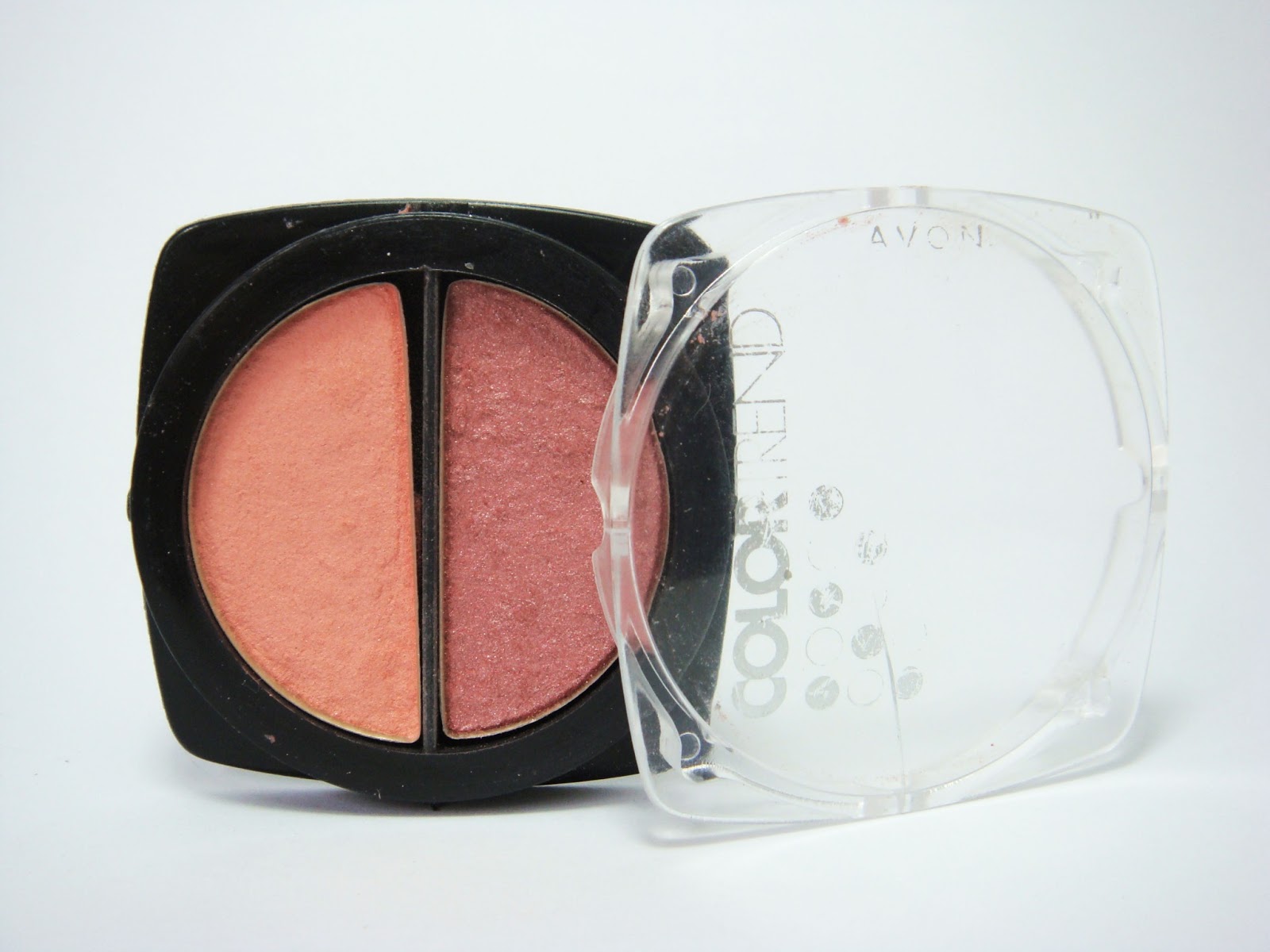 By Dani K. Resenha Duo Blush Avon Color Trend