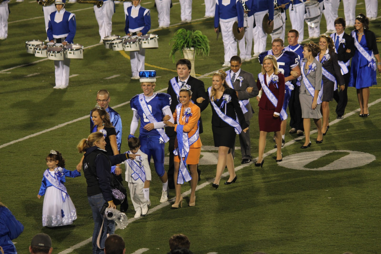 A Blessed Life Homecoming Football Game And Half Time Activities a-blessed-life-homecoming-football-game-and-half-time-activities