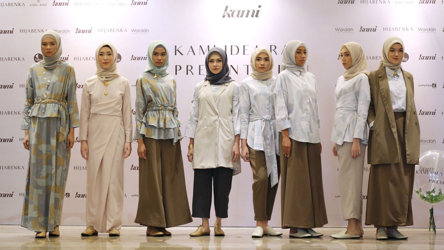 Tips dan panduan membeli baju lebaran Baju Lebaran Baju Lebaran manis fashion peragaan busana