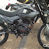 PARAGUAY COBRADOR QUE CONDUCE MOTO.MOVIL PROVEIDO POR LA EMPRESA, C/S EXPERIENCIA.