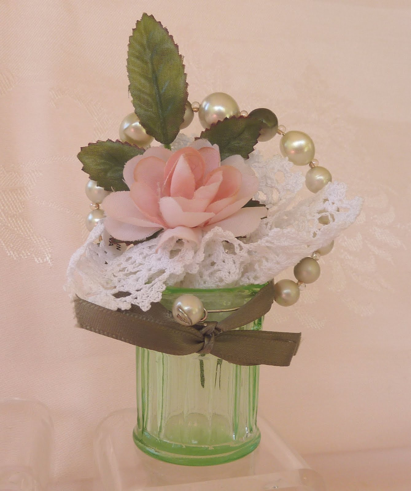 Connie Eyberg Originals Latest Creation to Dress Up the Table