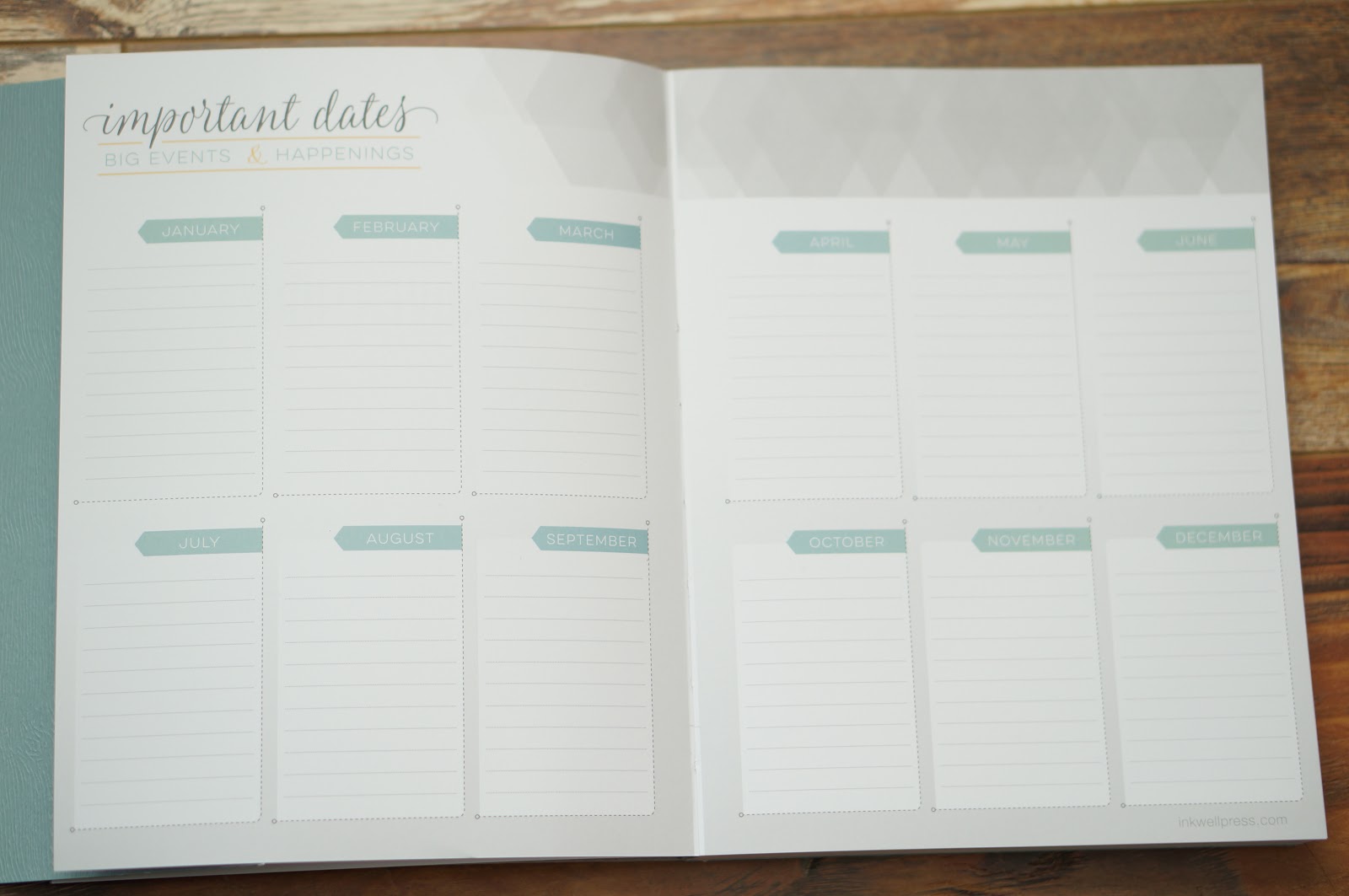  MY 2018 PLANNER | INKWELL PRESS PLANNER COIL FREE by North Carolina style blogger Rebecca Lately