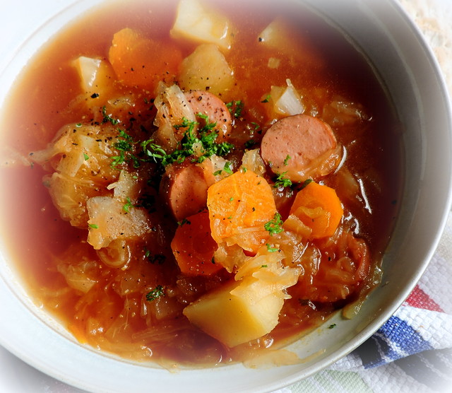 How To Make Hot Dogs And Sauerkraut In Crock Pot How To Make Hot Dogs And Sauerkraut In Crock Pot