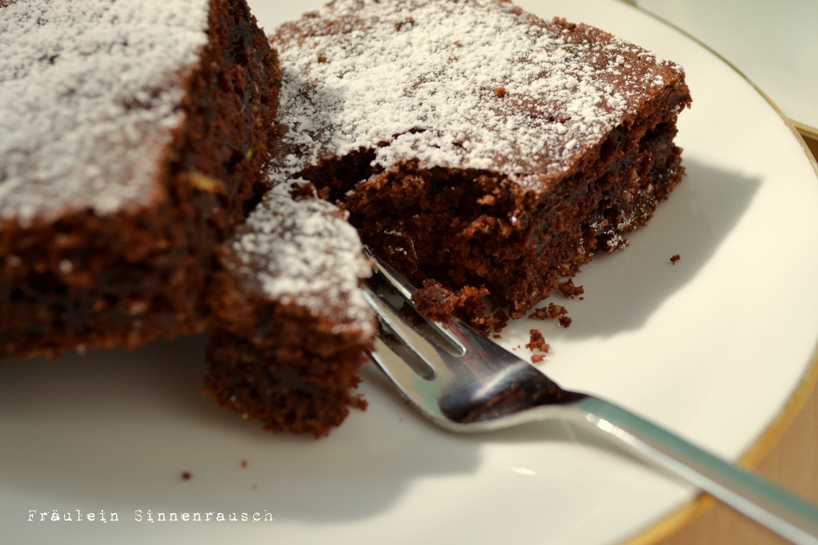 Fräulein Sinnenrausch: Zucchini-Buchweizen-Kuchen