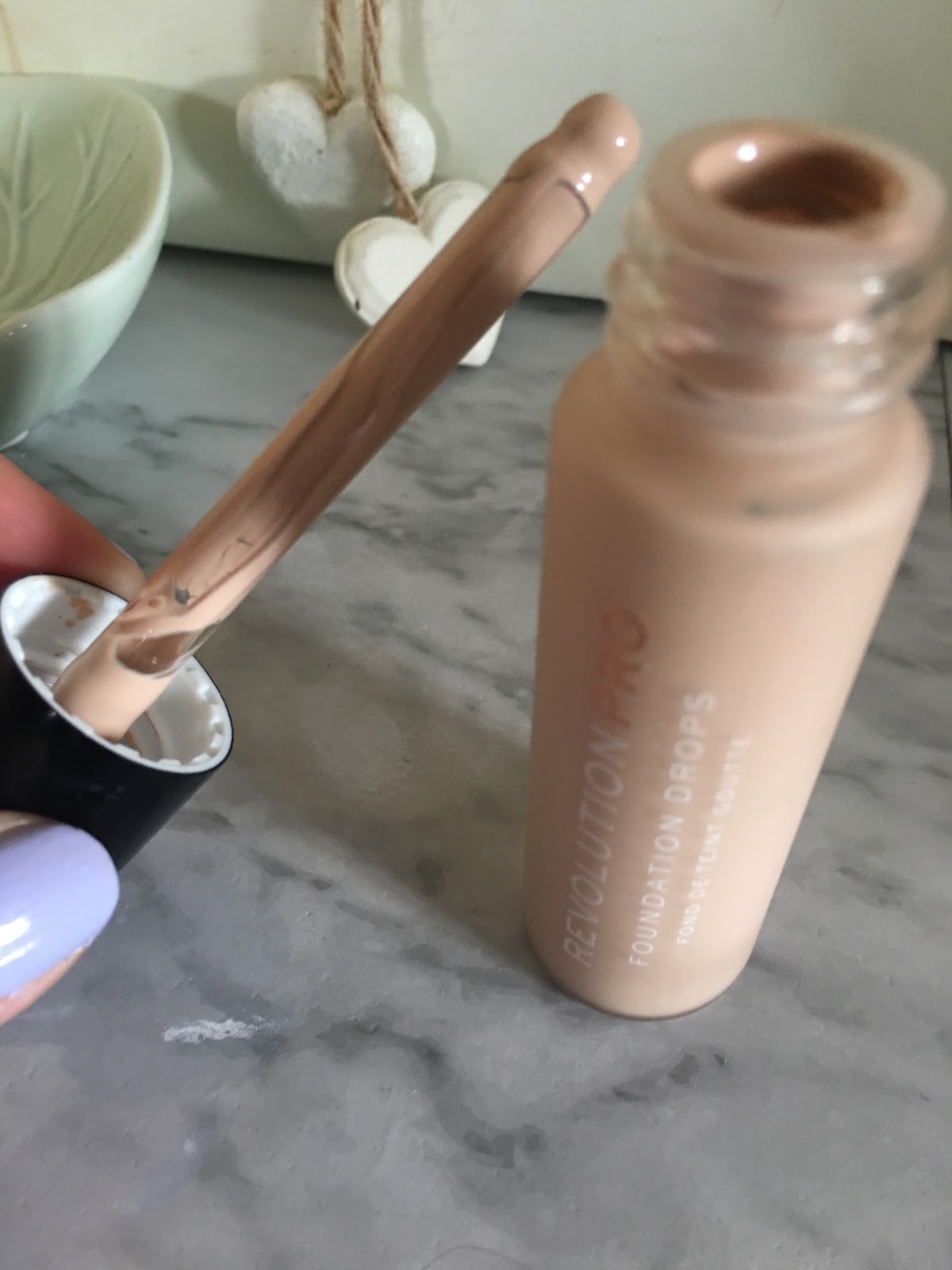 REVOLUTION FOUNDATION DROPS & BROW TINT FIRST IMPRESSIONS JUELOOK