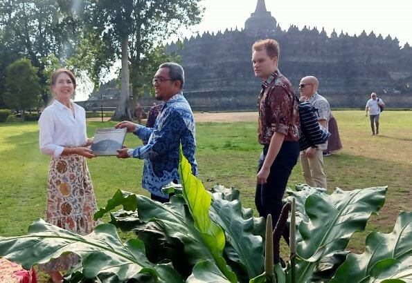 Crown Princess Mary visited Borobudur temple. Borobudur, or Barabudur is a Mahayana Buddhist temple in Magelang Regency