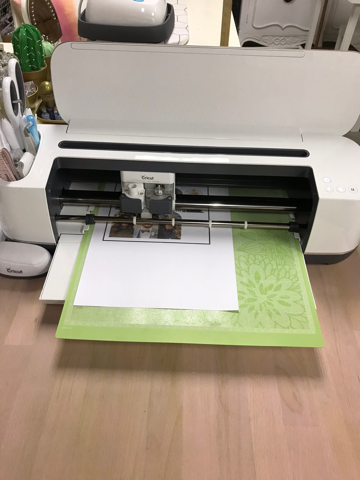 Not So CliShéa DIY Personalized Finger Puppets with Cricut!