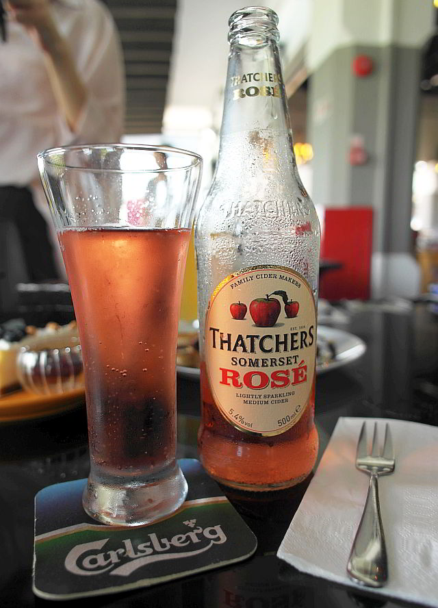 Purple Taste Whisk & Paddle Tebing Lane