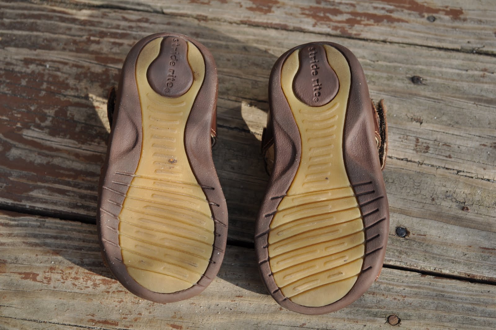 stride rite extra wide sandals