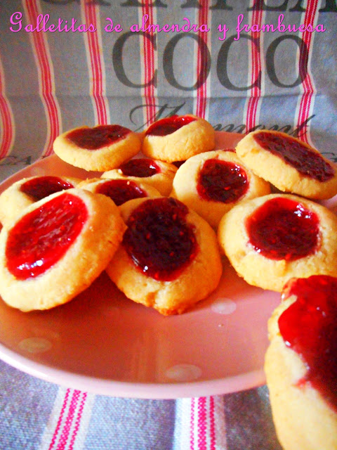 galletas-de-almendra-y-frambuesa, almond-raspberry-cookies